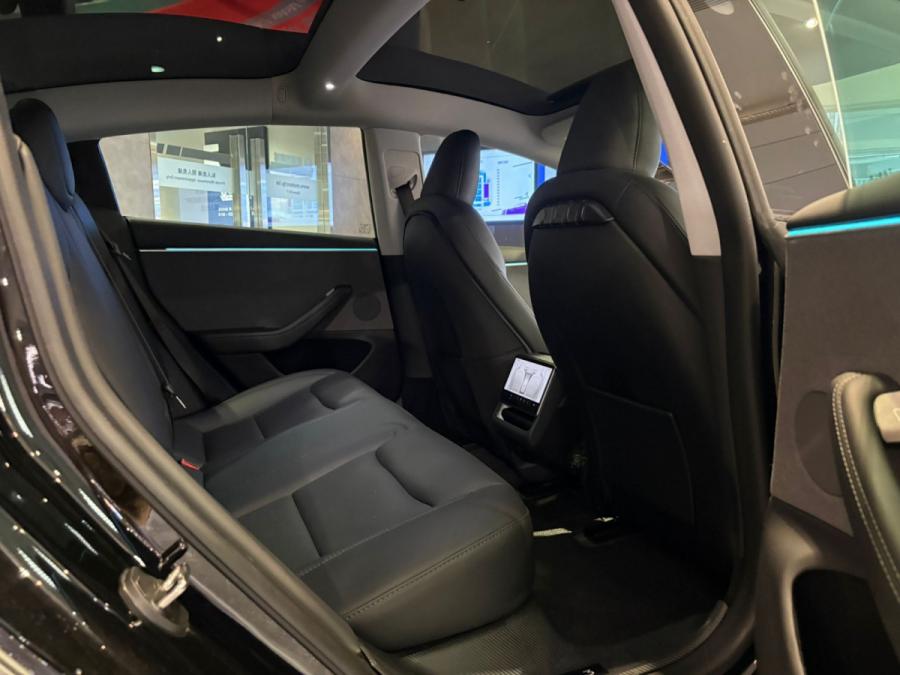 Model 3 RWD - Image 4